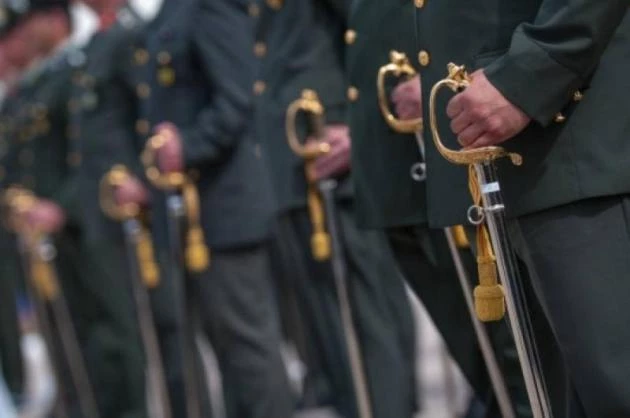 «Όχι άλλες περικοπές στις Ένοπλες Δυνάμεις» – Η επιστολή των στρατιωτικών στον Ευκλείδη Τσακαλώτο!